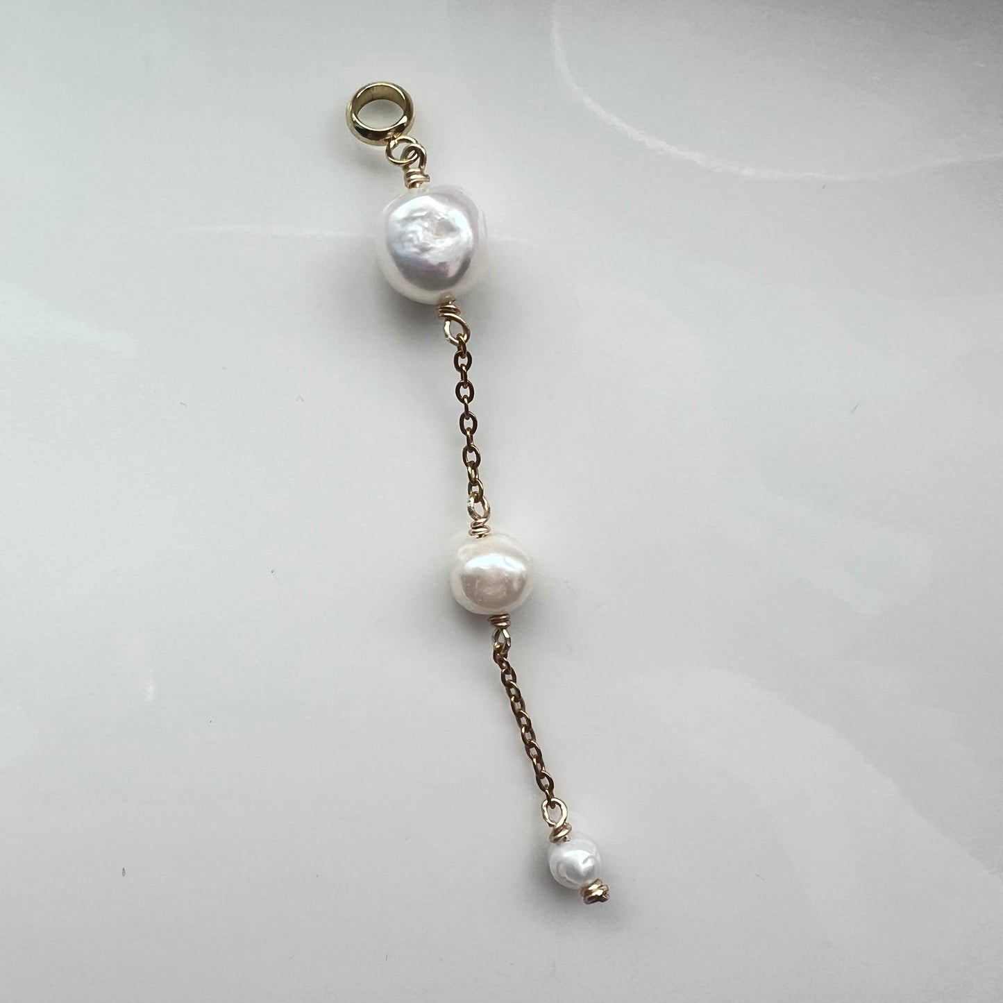 Soul Charm - Pearl statement
