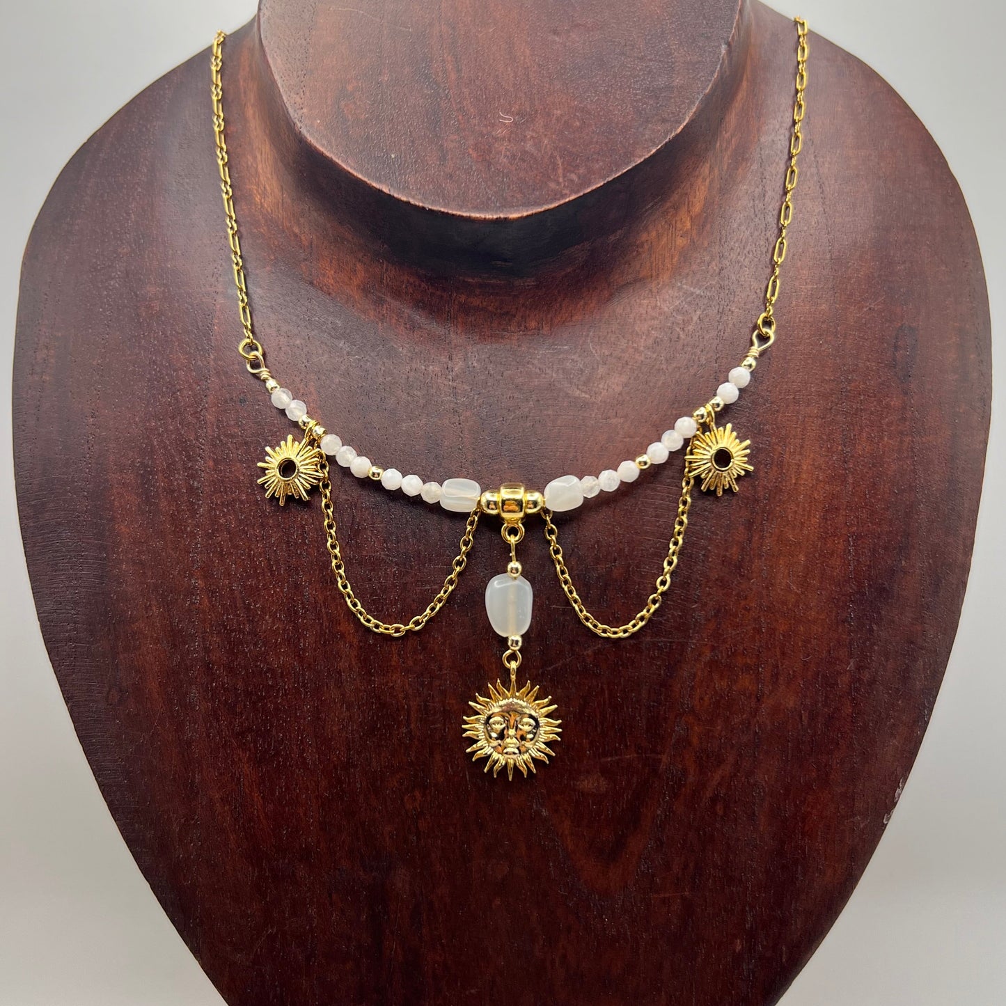 Sun and moonstone - Halsband